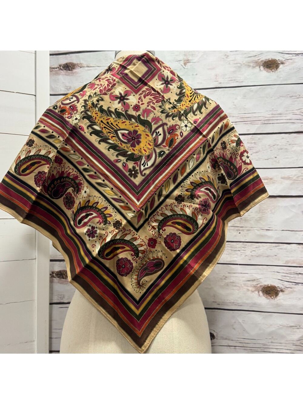 VTG Oscar De La Renta 100% Silk Scarf Accessory Street 29" Square Fall Paisley